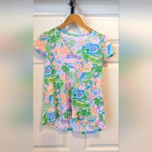 Lilly Pulitzer tshirt